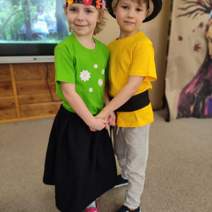 Zabawy teatralno-literackie "Żabek"