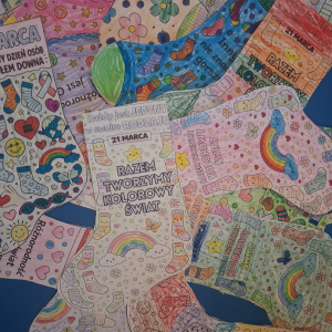 Dzień Kolorowej Skarpetki w grupie "Jeżyki". 