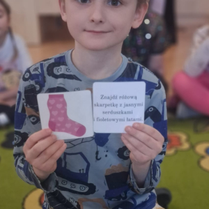 Dzień Kolorowej Skarpetki w grupie "Jeżyki". 