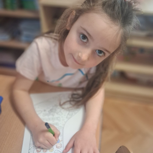 Dzień Kolorowej Skarpetki w grupie "Jeżyki". 