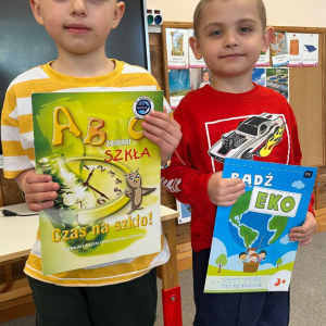 Eko - edukacja z okazji DNIA ZIEMI w grupie "ŻABEK".