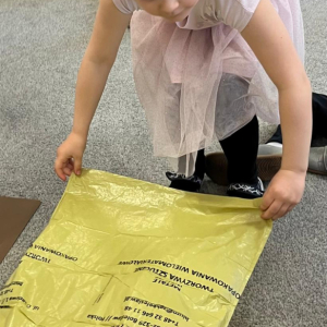 Eko - edukacja z okazji DNIA ZIEMI w grupie "ŻABEK".