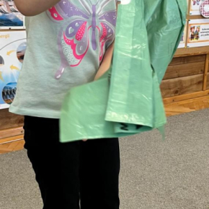 Eko - edukacja z okazji DNIA ZIEMI w grupie "ŻABEK".