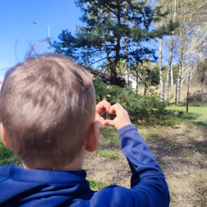 Eko - edukacja z okazji DNIA ZIEMI w grupie "ŻABEK".