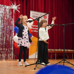 Konkurs piosenki angielskiej "Sing Along" .
