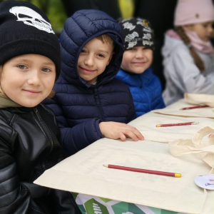 Udział przedszkolaków z Miejskiego Przedszkola w Bukownie    w eko-pikniku w ramach programu Fundusze Europejskie dla Małopolski 2021-2027