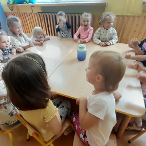 Wakacyjne zabawy kreatywne przedszkolaków