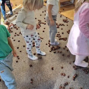 „Kasztanowe szaleństwa” w grupie „Poziomki”