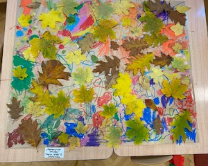 Praca plastyczna "Dywan pani Jesieni"