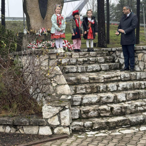 Obchody Dnia Niepodległości z udziałem przedszkolaków z Miejskiego Przedszkola w Bukownie