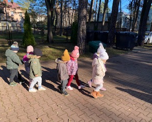 Ogólnopolska akcja dla przedszkoli „30 minut dla zdrowia- spacerowy tydzień przedszkolaka” – realizacja w grupie „Serduszek”