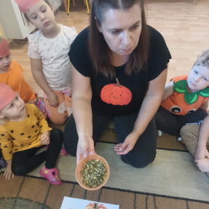 Dzień Dyni w grupie "Wiewiórek" i "Biedronek".