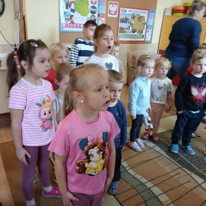 Realizacja projektu edukacyjnego ”Nasza Konstytucja. Obywatelskie ABC dla najmłodszych” w grupie ”Wiewiórek” i ”Biedronek”.