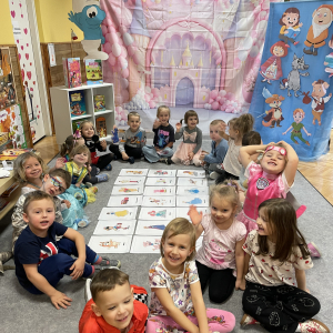 Dzień Postaci z Bajek w grupie "Kropeczek".