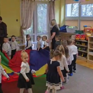 Pasowanie na przedszkolaka w grupie „Poziomek”