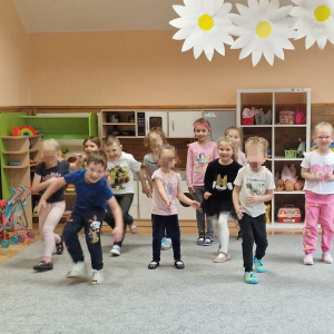 Zabawa przy piosence "Dziecka prawa"