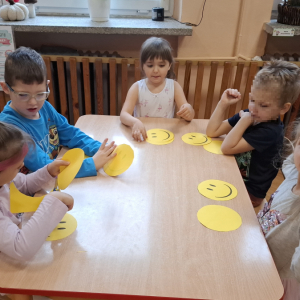 "Stokrotki" robią "uśmiechnięte buźki".