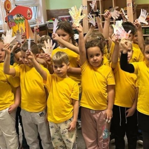 Dzień życzliwości w grupie "Żabek" i "Jeżyków".