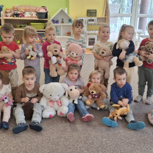 Obchody "Światowego Dnia Pluszowego Misia" w grupie „Poziomek”