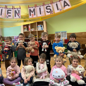 Dzień Pluszowego Misia w grupie "Żabek".