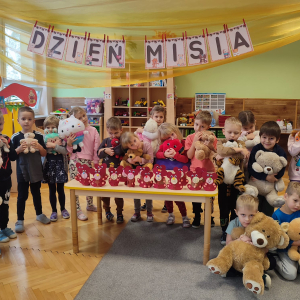 Dzień Pluszowego Misia w grupie "Żabek".