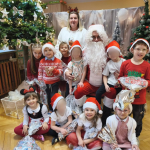 Spotkanie "Stokrotek" z Mikołajem.