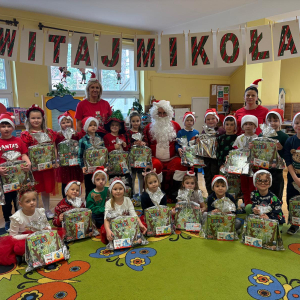 Spotkanie "Jeżyków" z Mikołajem.