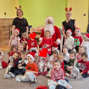 Spotkanie "Poziomek" z Mikołajem.