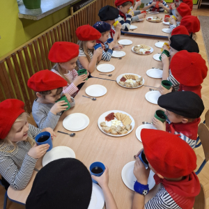 Zajęcia z cyklu "Świat na talerzu-Francja".