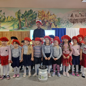 Zajęcia z cyklu "Świat na talerzu-Francja".