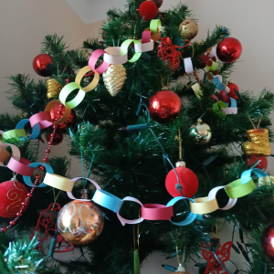 "Łańcuch na choinkę"